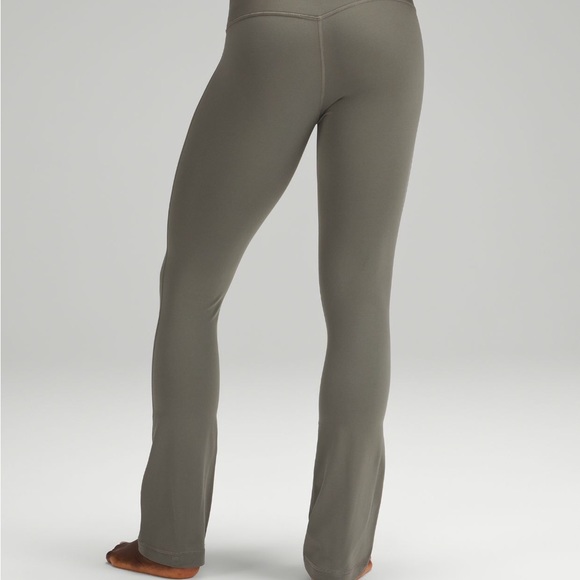 NWT Lululemon Align Mini Flare Pant 28” - Picture 4 of 6